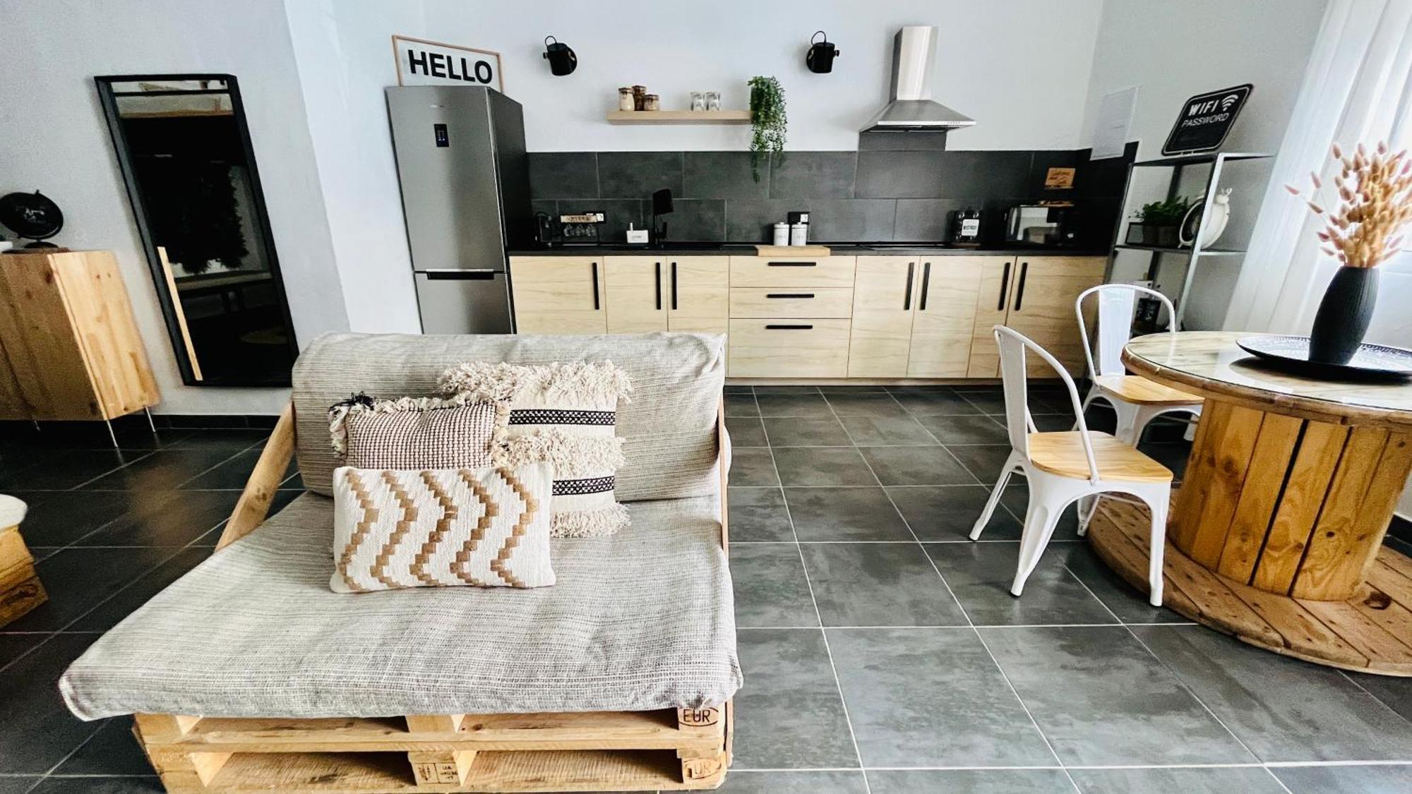 Apartamento EL PISITO FOREST, junto al casco antiguo de Marbella Exterior foto